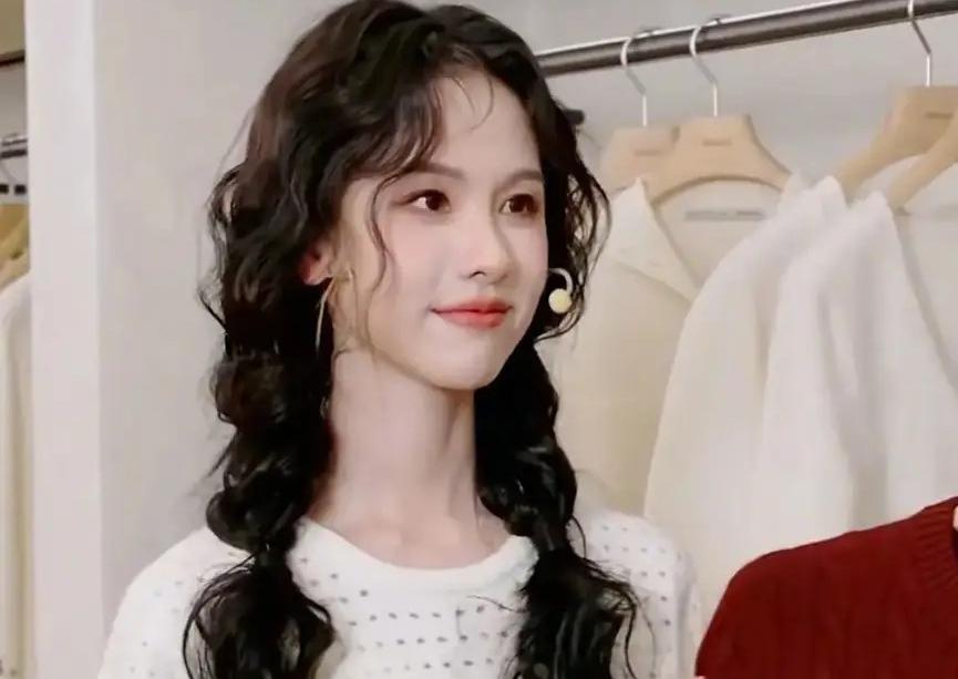 超越婚书的知己之约：沈巍与晓晓的情感真相