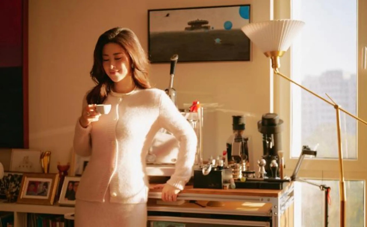 恭喜！TVB知名男星即将与珠宝千金大婚，曾被前女友母亲嫌弃穷