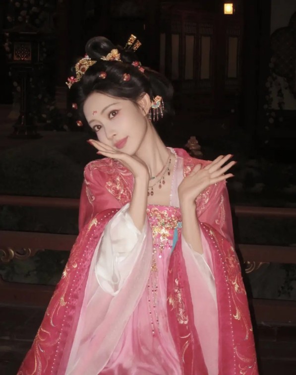 刘思慕炮轰好莱坞：白人亏2亿没事，亚裔机会却越来越少