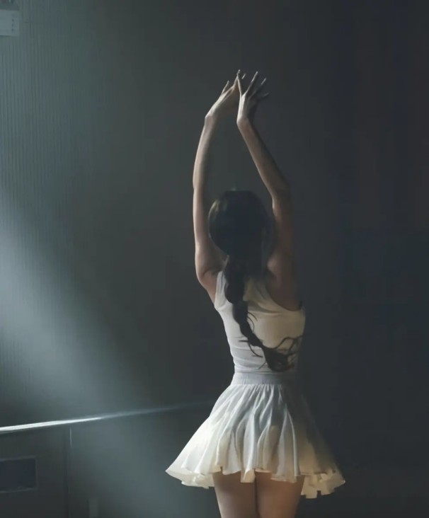 鄂靖文专访|新片《寻砖》遇到唐山话挑战